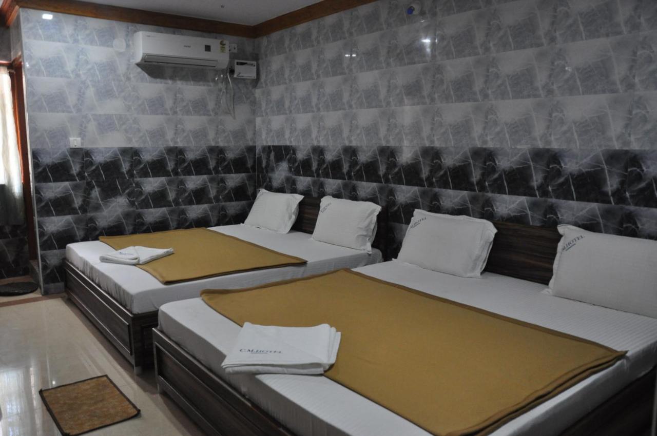 C M Hotel Dharmapuri Bagian luar foto